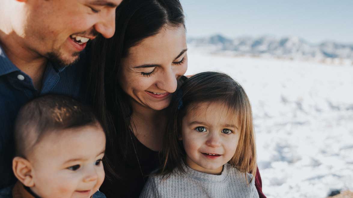 Quin és el millor estil parental que puc adoptar de cara a la criança del meu fill o filla?